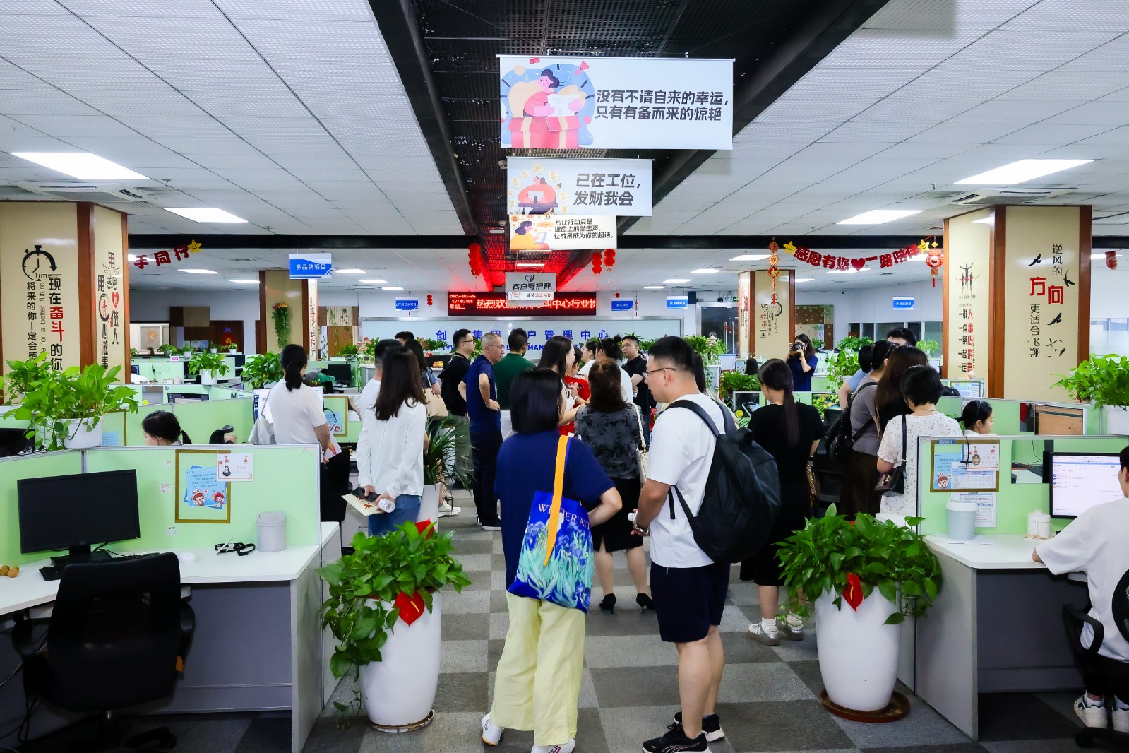 1761892320882016750.jpg 1Jh67PCG.jpg